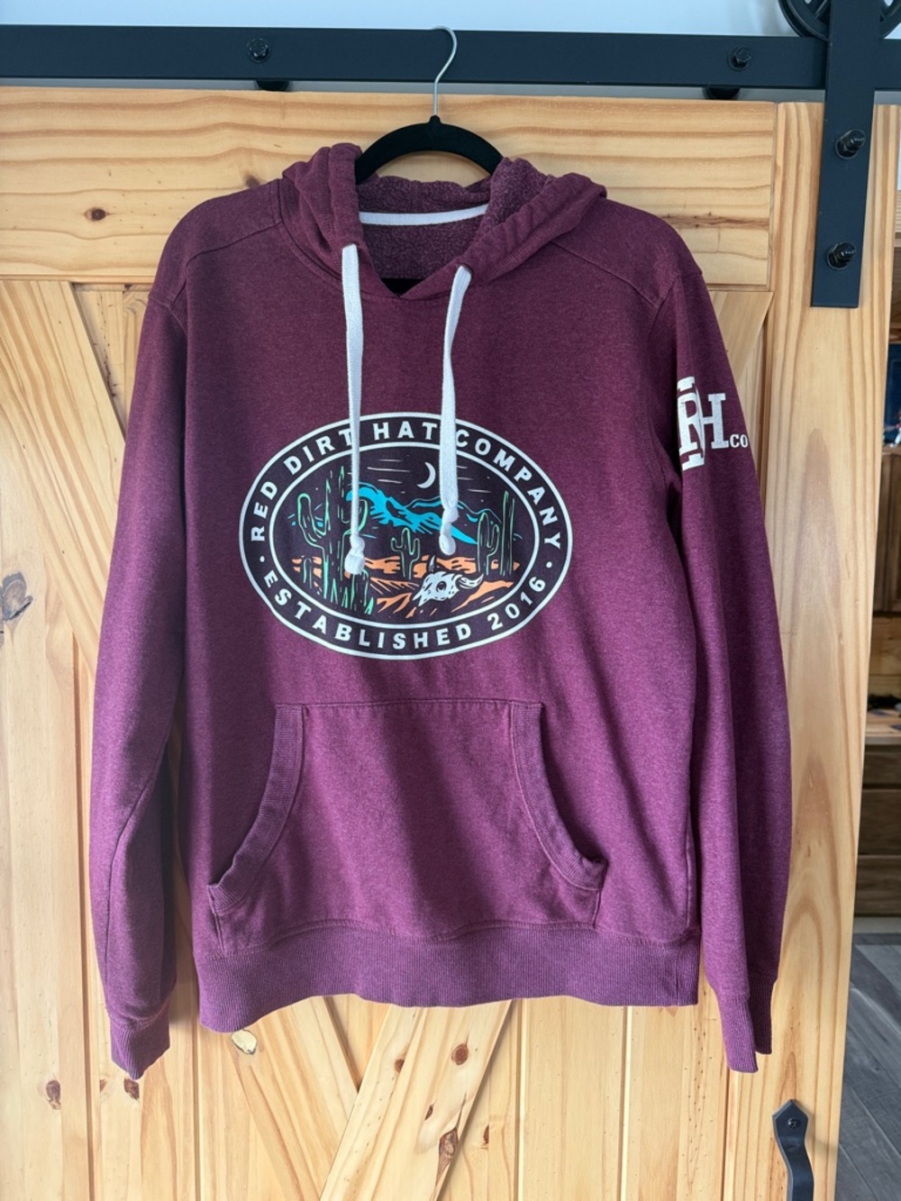 Red Dirt Hat Co. Men's Maroon Pullover Hoodie